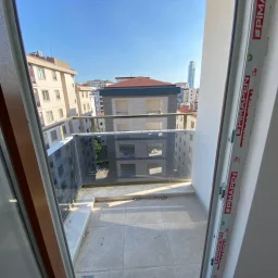 Özgürlük Parkına Komşu Göztepede Balkonlu Ferah 3+1 Boş Daire