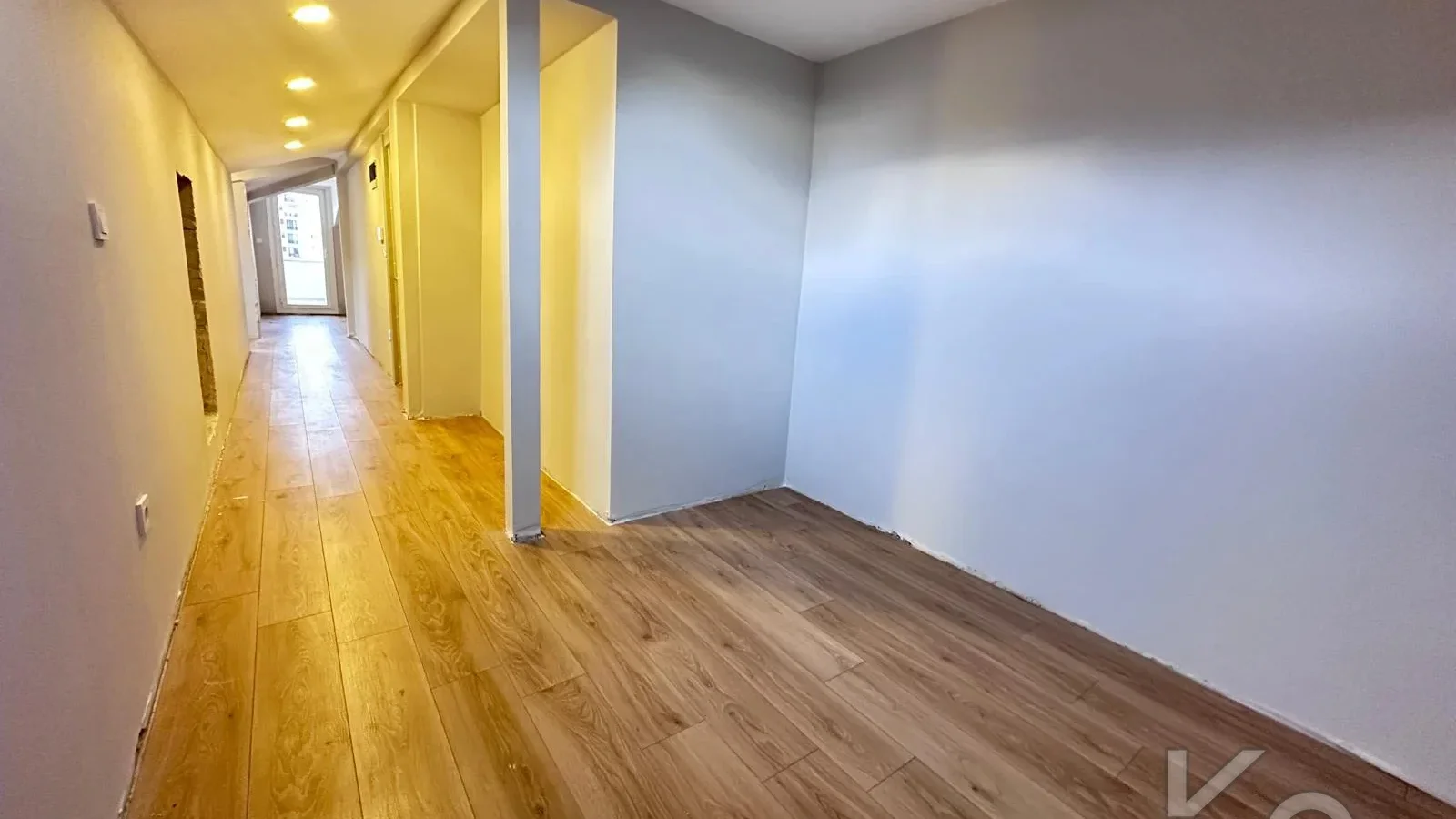 Laci̇vert Cadde Erenköy 4+2 180 M²net Terasli Sifir Dubleks Dai̇re