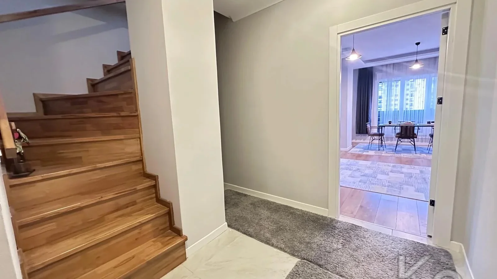 Laci̇vert Cadde Erenköy 4+2 180 M²net Terasli Sifir Dubleks Dai̇re