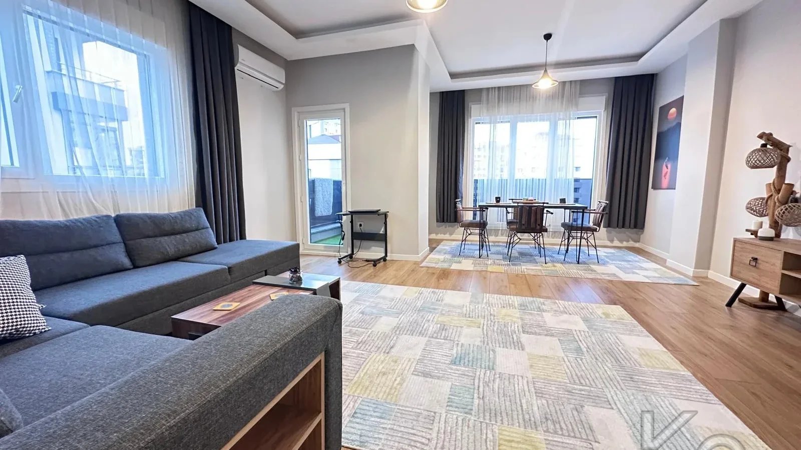 Laci̇vert Cadde Erenköy 4+2 180 M²net Terasli Sifir Dubleks Dai̇re