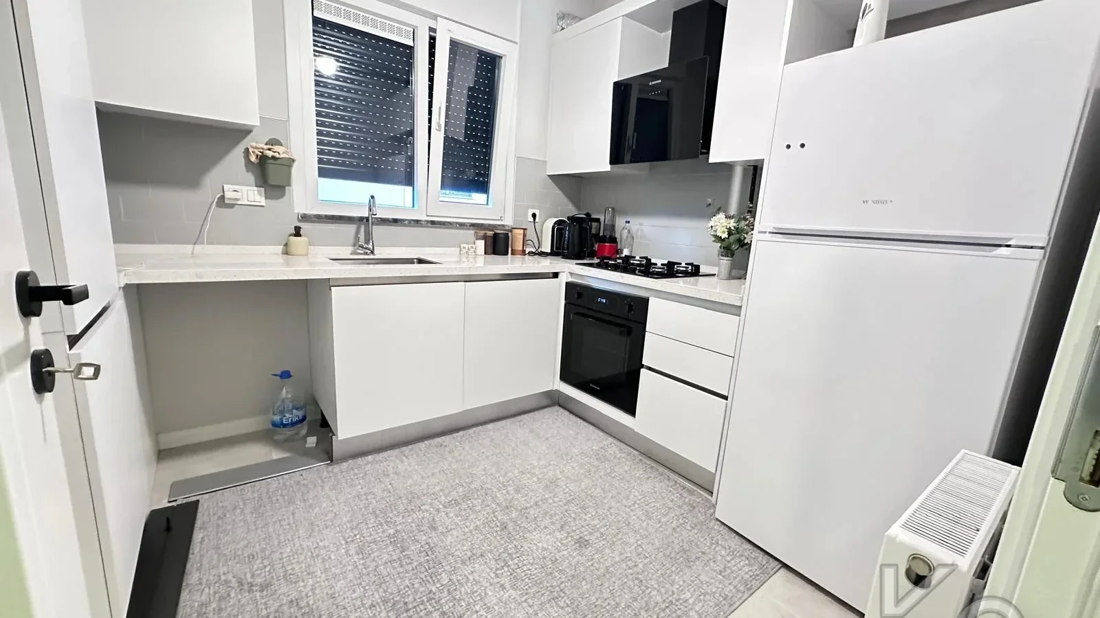 Laci̇vert Cadde Erenköy 4+2 180 M²net Terasli Sifir Dubleks Dai̇re