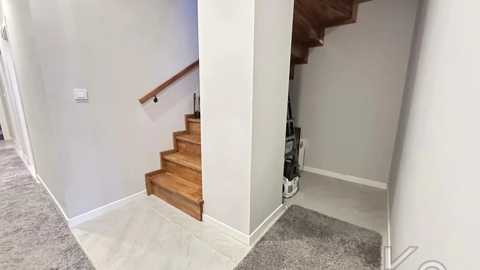 Laci̇vert Cadde Erenköy 4+2 180 M²net Terasli Sifir Dubleks Dai̇re