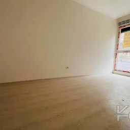 Laci̇vertcadde Çatalçeşme'de Bağdat Caddesi̇ne 6.bi̇na 55m²net 2+1
