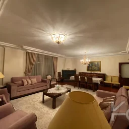 Laci̇vertcadde Tek Yetki̇li̇ Caddebostan Bahari̇yeli̇ 190m² Net 5+1