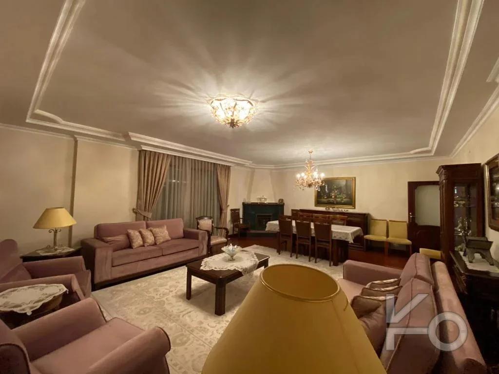 Laci̇vertcadde Tek Yetki̇li̇ Caddebostan Bahari̇yeli̇ 190m² Net 5+1
