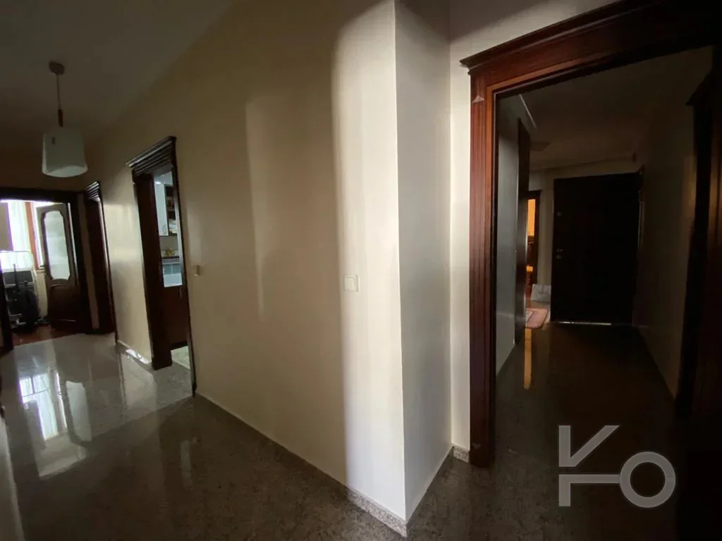 Laci̇vertcadde Tek Yetki̇li̇ Caddebostan Bahari̇yeli̇ 190m² Net 5+1