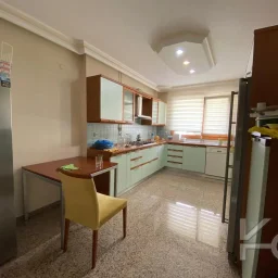 Laci̇vertcadde Tek Yetki̇li̇ Caddebostan Bahari̇yeli̇ 190m² Net 5+1