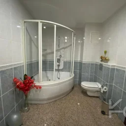 Laci̇vertcadde Tek Yetki̇li̇ Caddebostan Bahari̇yeli̇ 190m² Net 5+1