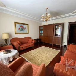 Laci̇vertcadde Tek Yetki̇li̇ Caddebostan Bahari̇yeli̇ 190m² Net 5+1