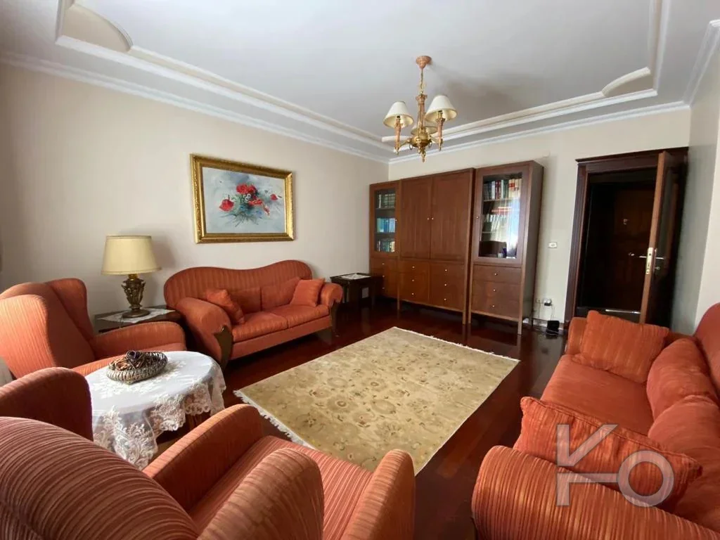 Laci̇vertcadde Tek Yetki̇li̇ Caddebostan Bahari̇yeli̇ 190m² Net 5+1