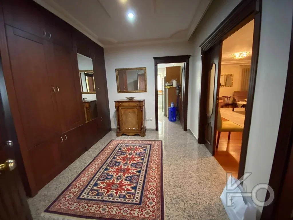 Laci̇vertcadde Tek Yetki̇li̇ Caddebostan Bahari̇yeli̇ 190m² Net 5+1
