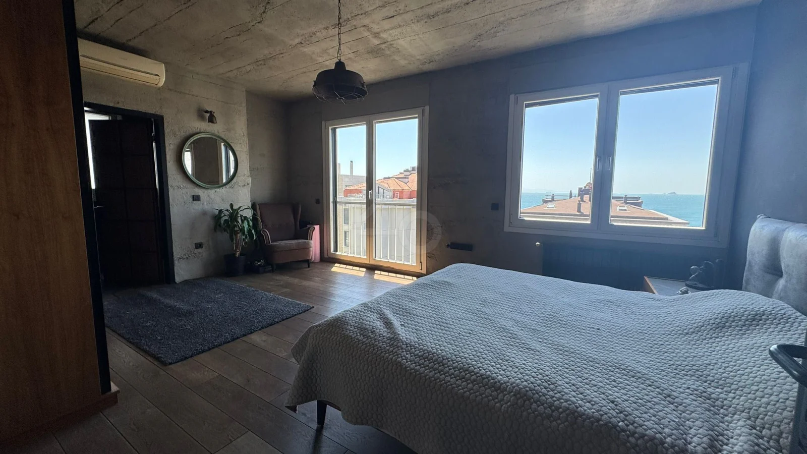 Academy Caddebostan Ful Deniz Manzaralı 225 M2 3+1 