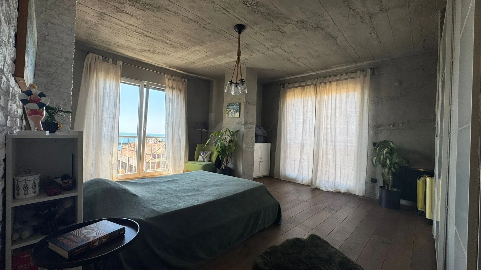 Academy Caddebostan Ful Deniz Manzaralı 225 M2 3+1 