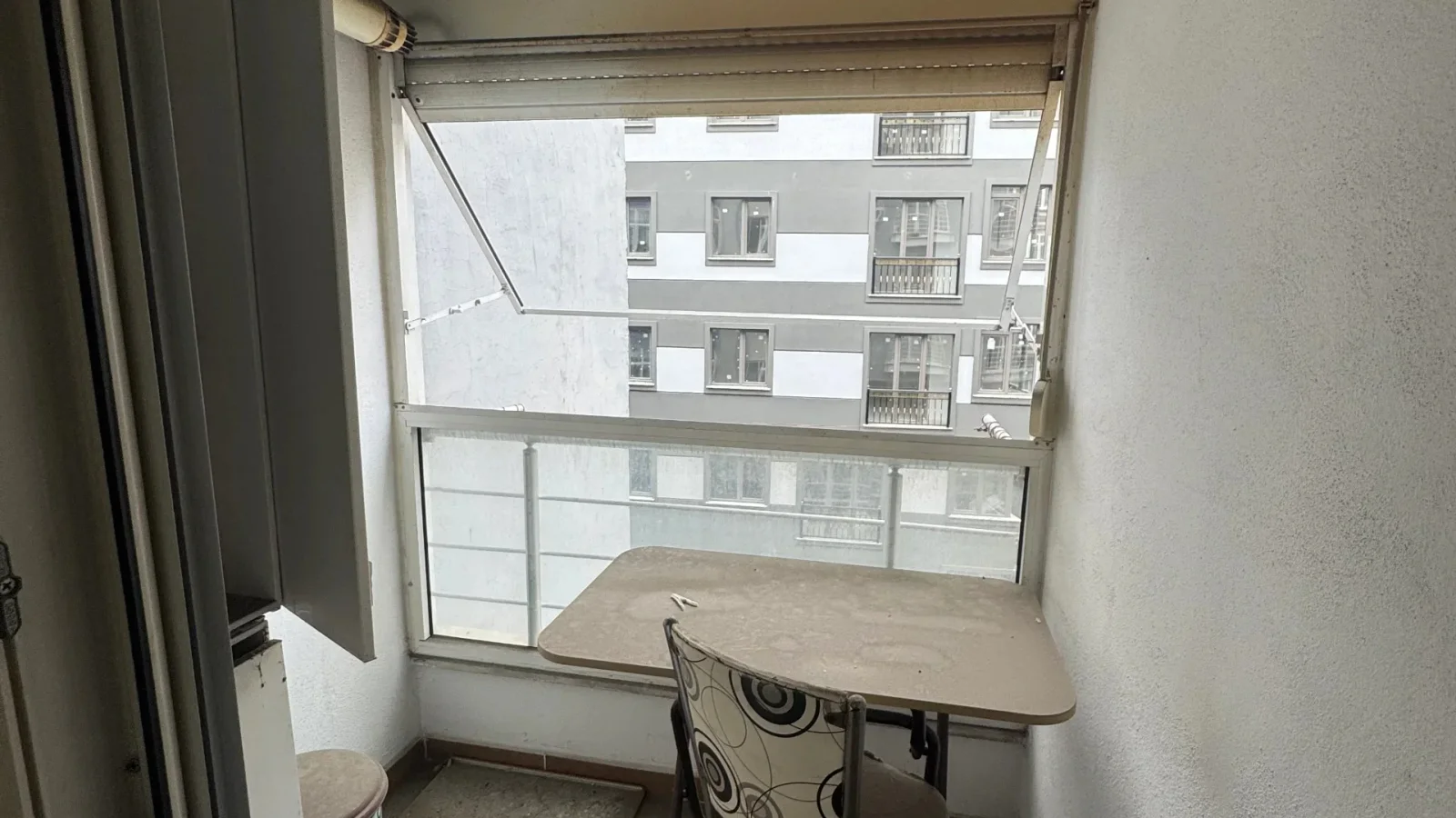 Meci̇di̇yeköy Gülbahar Yeni̇ Bi̇nada 3+1 Satilik Dai̇re
