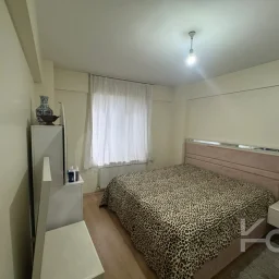 Meci̇di̇yeköy Gülbahar Yeni̇ Bi̇nada 3+1 Satilik Dai̇re