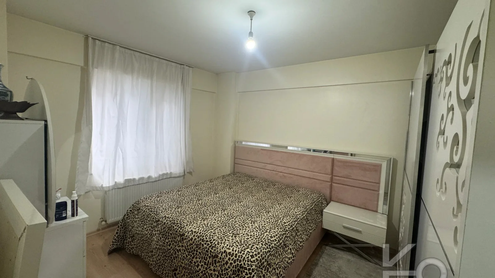 Meci̇di̇yeköy Gülbahar Yeni̇ Bi̇nada 3+1 Satilik Dai̇re