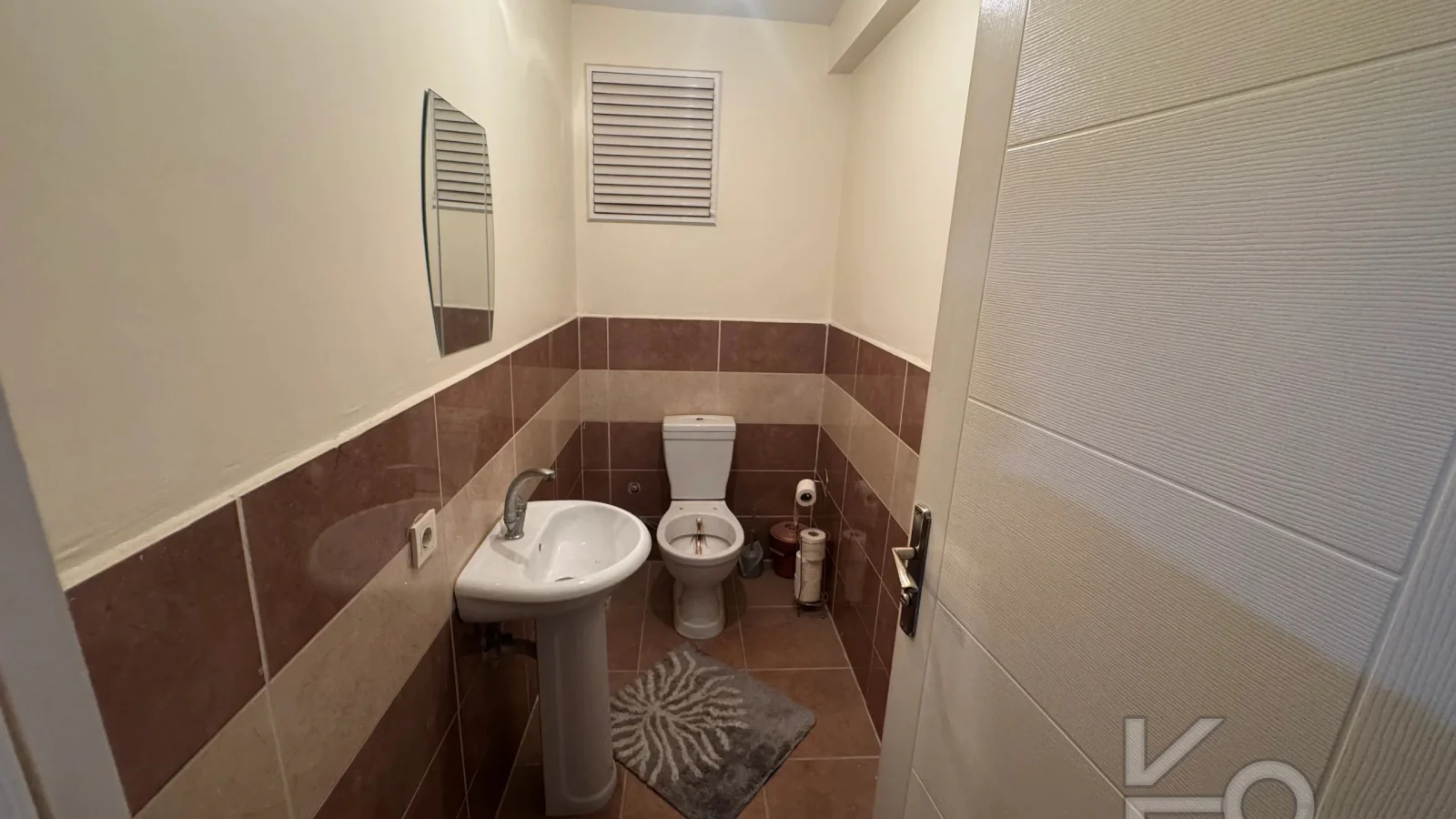 Meci̇di̇yeköy Gülbahar Yeni̇ Bi̇nada 3+1 Satilik Dai̇re