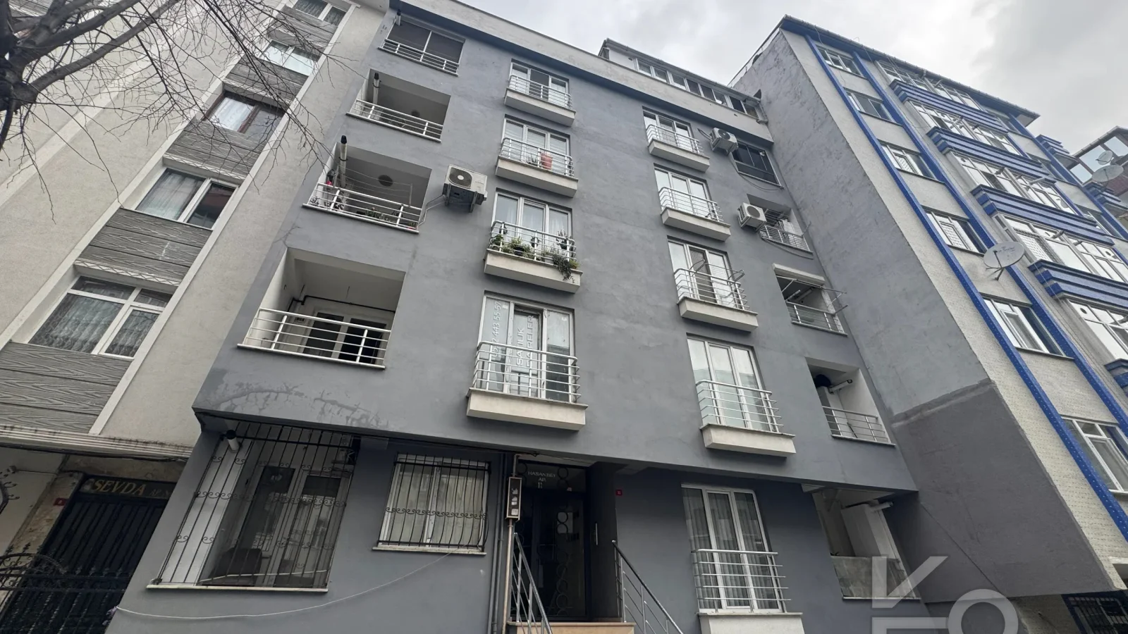 Meci̇di̇yeköy Gülbahar Yeni̇ Bi̇nada 3+1 Satilik Dai̇re