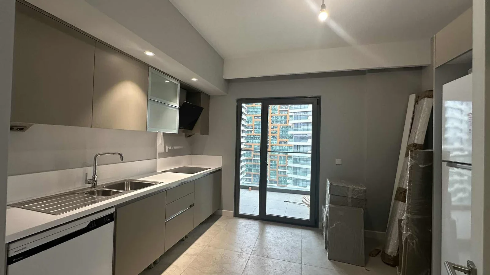 Yeni Fikirtepe Konutları 7.etap Sıfır Net 118 M2 Kiralık 3+1