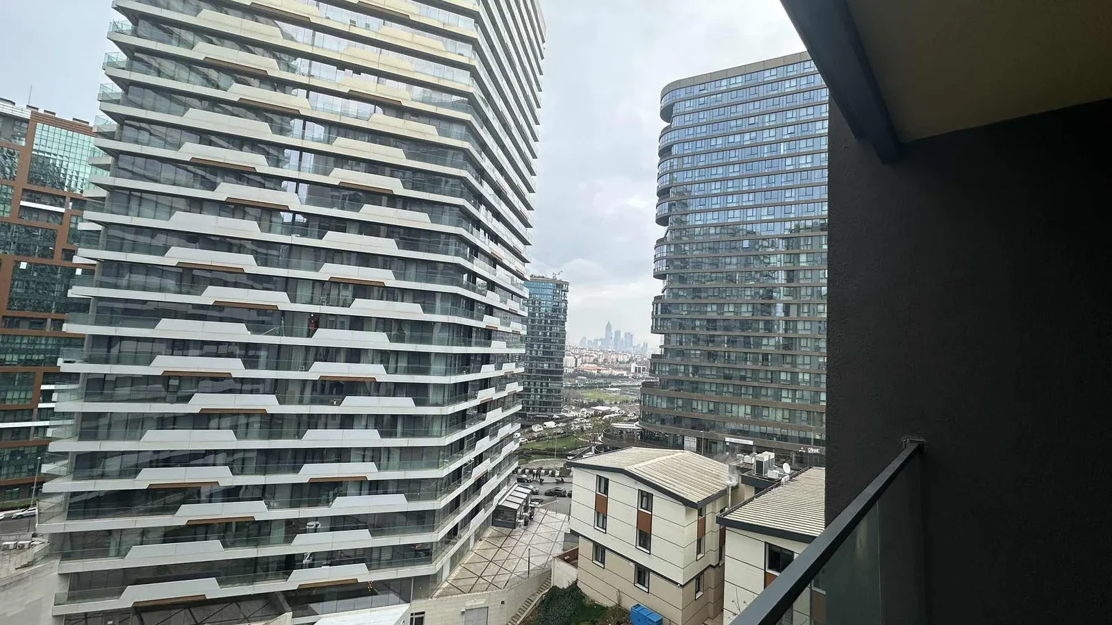 Yeni Fikirtepe Konutları 7.etap Sıfır Net 118 M2 Kiralık 3+1