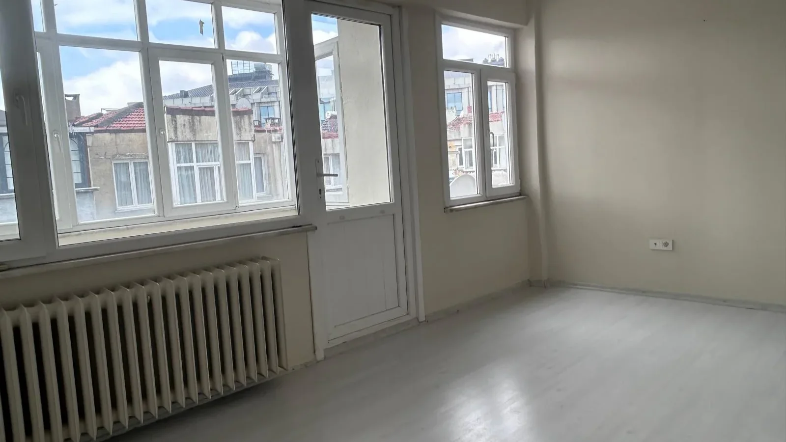 Rookz Fark Şişli Halaskargazi Şafak Sokak Kiralık 2+1 Daire