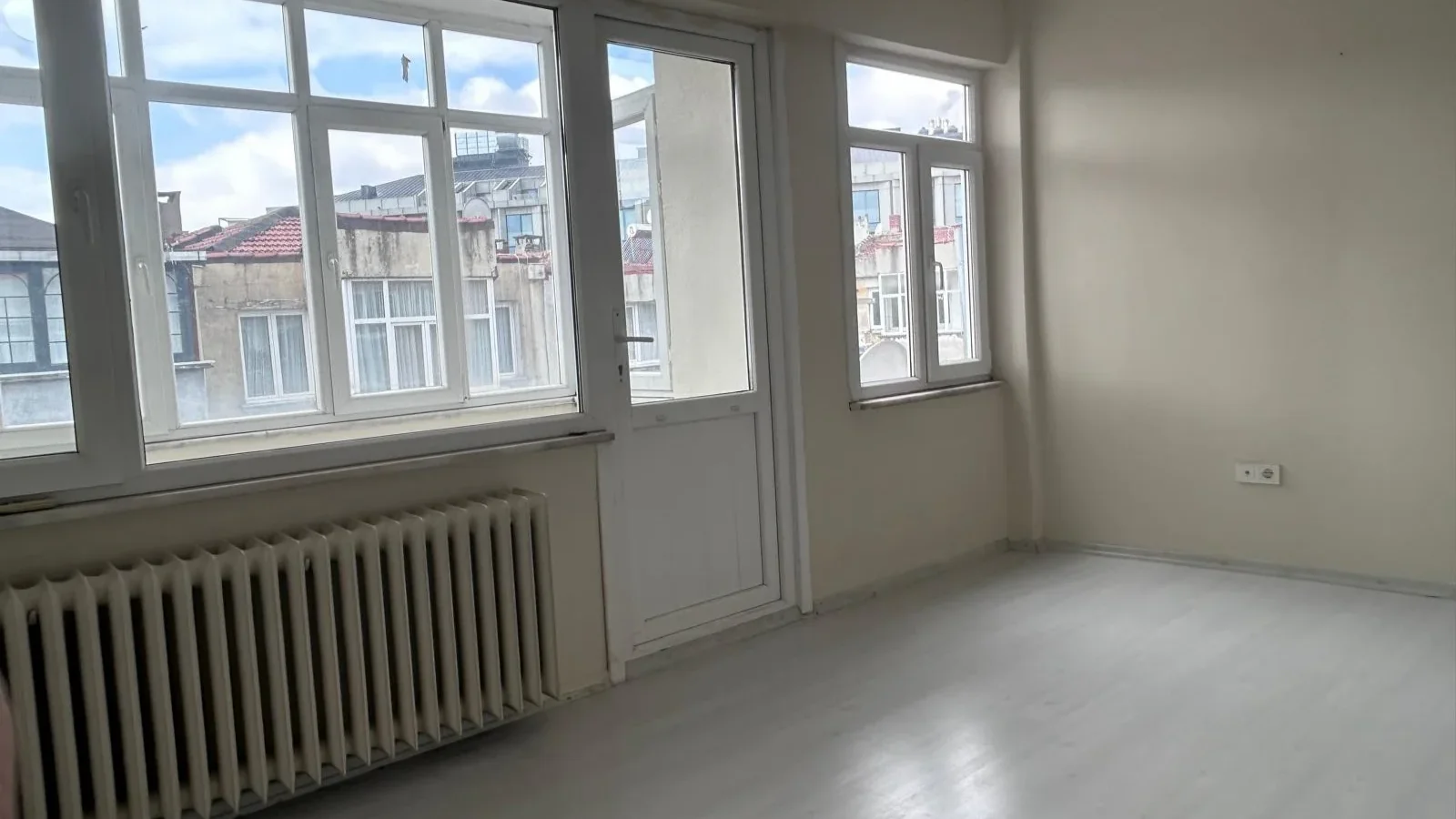 Rookz Fark Şişli Halaskargazi Şafak Sokak Kiralık 2+1 Daire