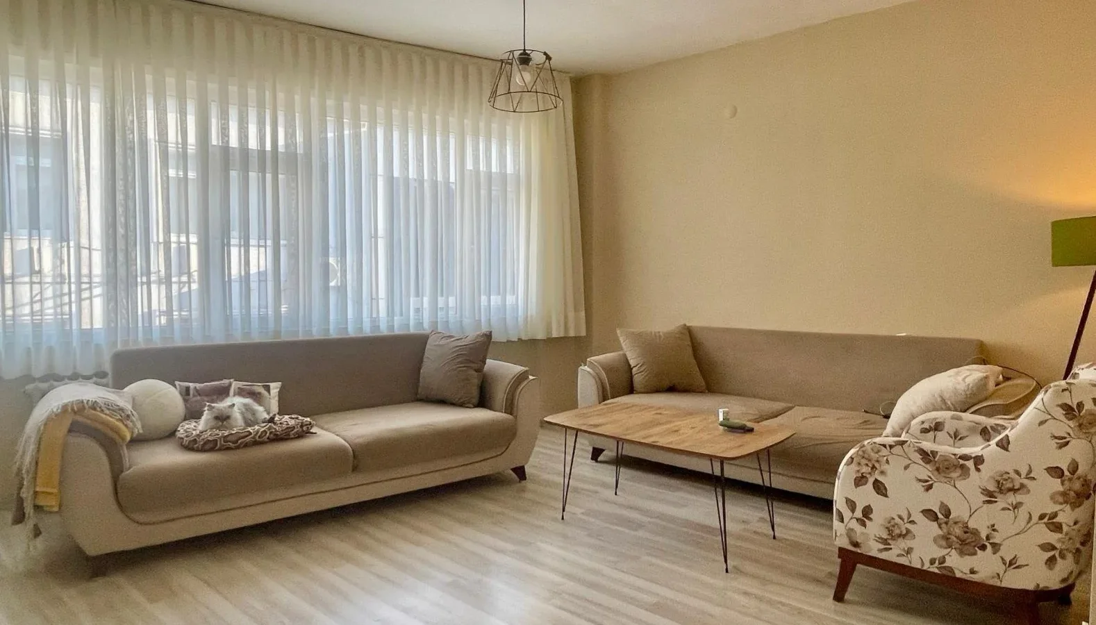 Rookz Fark Şişli Halaskargazi Şafak Sokak Kiralık 2+1 Daire