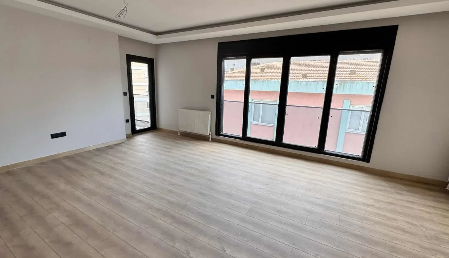 Sağlam'dan Göztepede 95 M2 Net Merkezi Konumda Satılık Daire