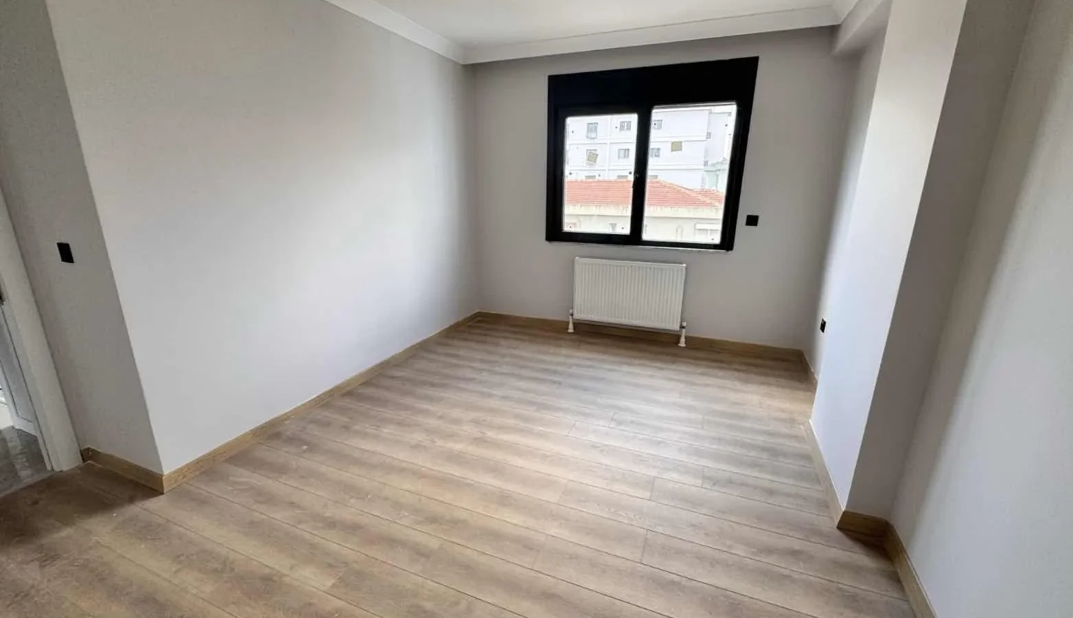 Sağlam'dan Göztepede 95 M2 Net Merkezi Konumda Satılık Daire