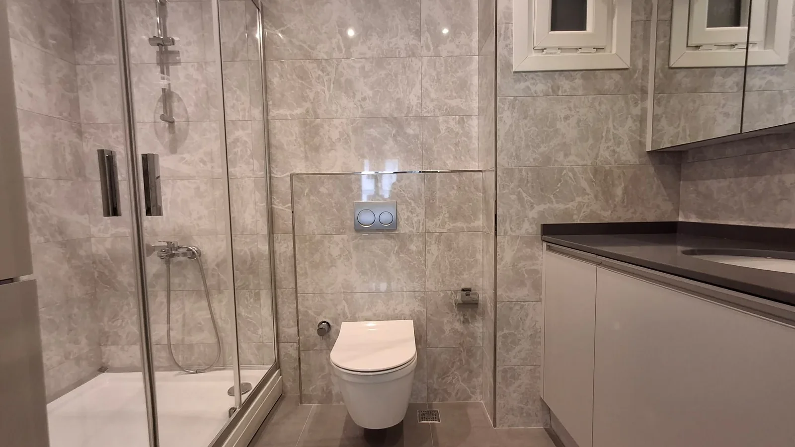 Mutluol Proje'den Şaşkınbakkal Sahilde Satılık 3+1 Daire