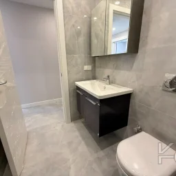 Laci̇vertcadde Şaşkınbakkal Güvenlikli Katta Tek 56m² Salonlu 160m² Net 4,5+1