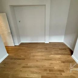 Laci̇vertcadde Şaşkınbakkal Güvenlikli Katta Tek 56m² Salonlu 160m² Net 4,5+1