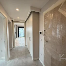 Laci̇vertcadde Şaşkınbakkal Güvenlikli Katta Tek 56m² Salonlu 160m² Net 4,5+1