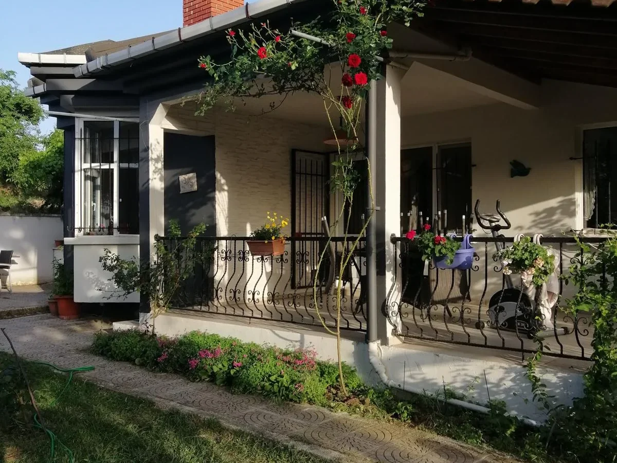 Tekirdağ Süleymanpaşa'da Meyve Ağaçları İçinde Müstakil Ev