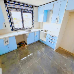 Taşınmaya Hazır-deniz Manzaralı, 34 M² Salon, Balkonlu 3+1 Daire