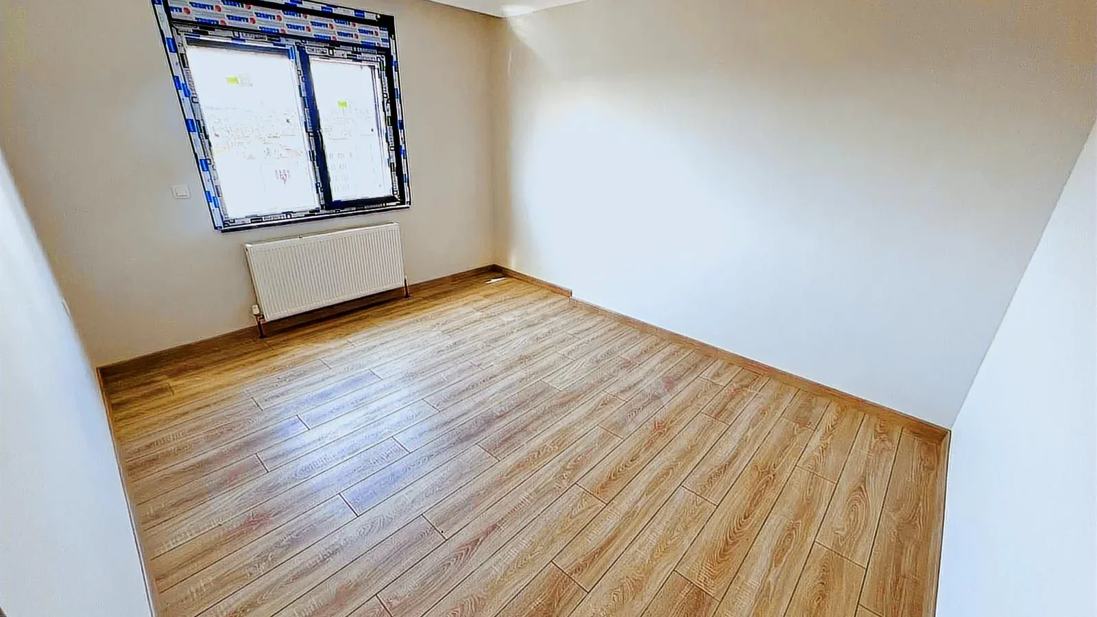 Taşınmaya Hazır-deniz Manzaralı, 34 M² Salon, Balkonlu 3+1 Daire