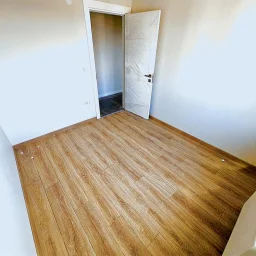 Taşınmaya Hazır-deniz Manzaralı, 34 M² Salon, Balkonlu 3+1 Daire