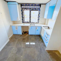 Taşınmaya Hazır-deniz Manzaralı, 34 M² Salon, Balkonlu 3+1 Daire