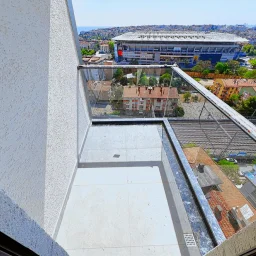 Taşınmaya Hazır-deniz Manzaralı, 34 M² Salon, Balkonlu 3+1 Daire