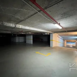 Laci̇vertcadde Ethemefendi̇ Cad. Havuzlu Ve Güvenli̇kli̇ Ni̇da Parkta 120m² Net 3+1