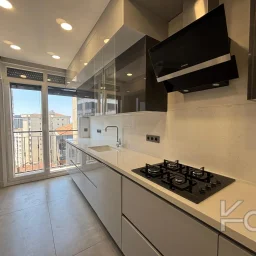 Laci̇vertcadde Kalamiş Deni̇z Manzarali Sıfır 105m² Net  3+1 