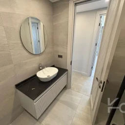 Laci̇vertcadde Kalamiş Deni̇z Manzarali Sıfır 105m² Net  3+1 
