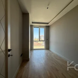 Laci̇vertcadde Kalamiş Deni̇z Manzarali Sıfır 105m² Net  3+1 