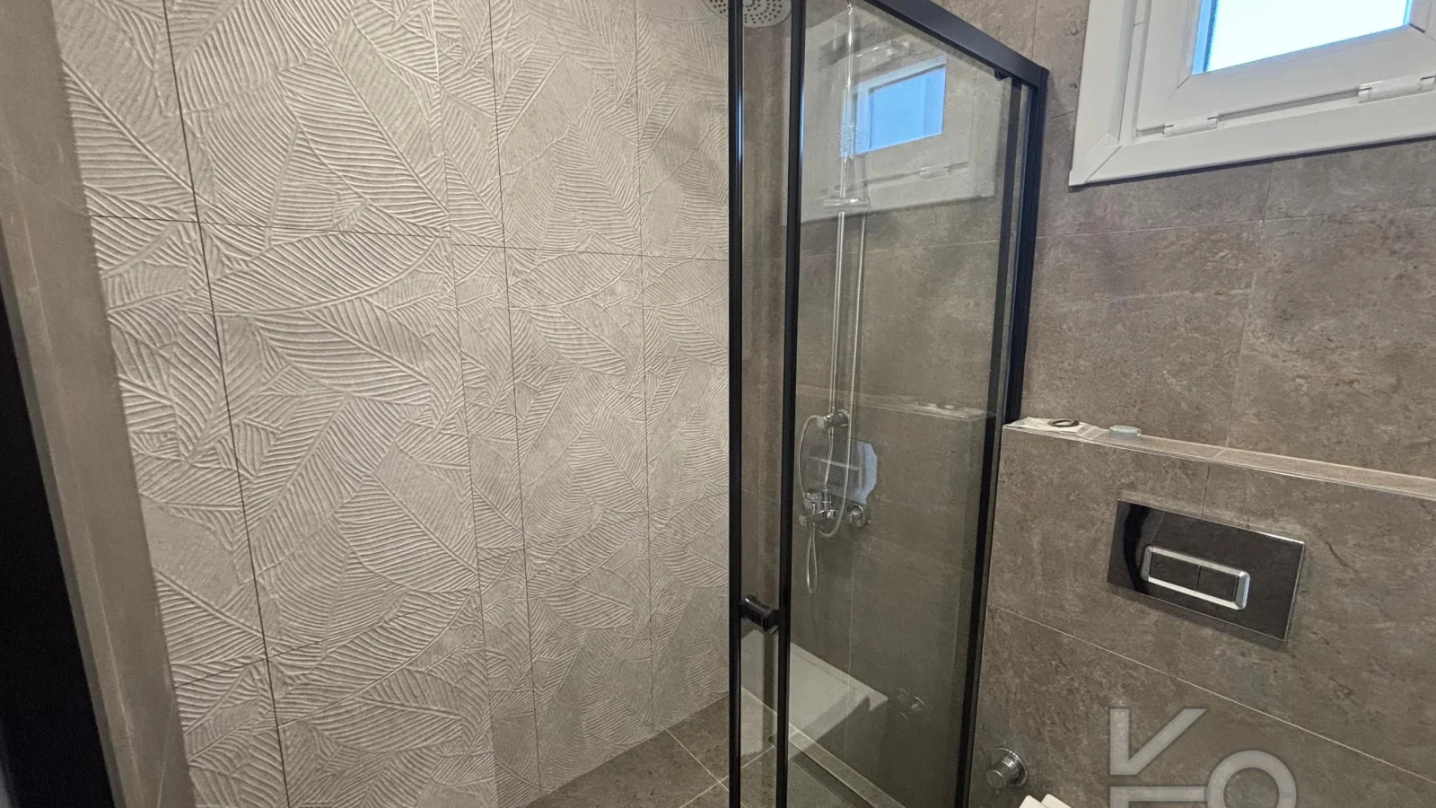 Laci̇vertcadde Kalamiş Deni̇z Manzarali Sıfır 105m² Net  3+1 