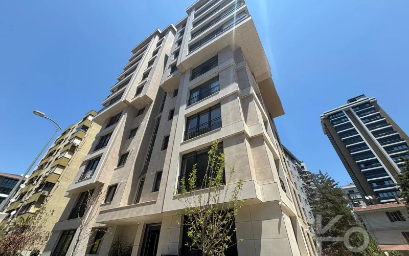 Laci̇vertcadde Kalamiş Deni̇z Manzarali Sıfır 105m² Net  3+1 