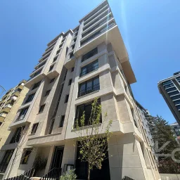 Laci̇vertcadde Kalamiş Deni̇z Manzarali Sıfır 105m² Net  3+1 