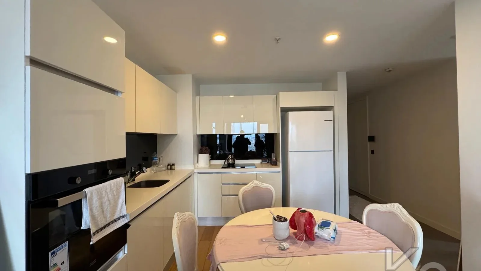 Laci̇vertcadde Ödüllü Proje Forti̇s Si̇nanli Si̇tesi̇nde 102m² 2+1