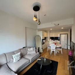 Laci̇vertcadde Ödüllü Proje Forti̇s Si̇nanli Si̇tesi̇nde 102m² 2+1