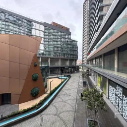 Laci̇vertcadde Ödüllü Proje Forti̇s Si̇nanli Si̇tesi̇nde 102m² 2+1