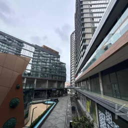 Laci̇vertcadde Ödüllü Proje Forti̇s Si̇nanli Si̇tesi̇nde 102m² 2+1